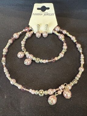 Fashion Jewelry Light Pink Pearl Bead Necklace, Bracelet & Earring Set